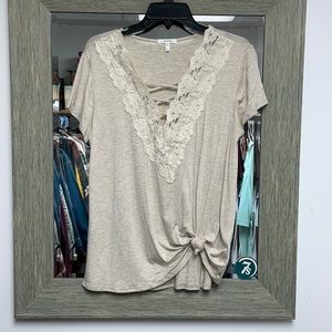 Maurices lace front tshirt